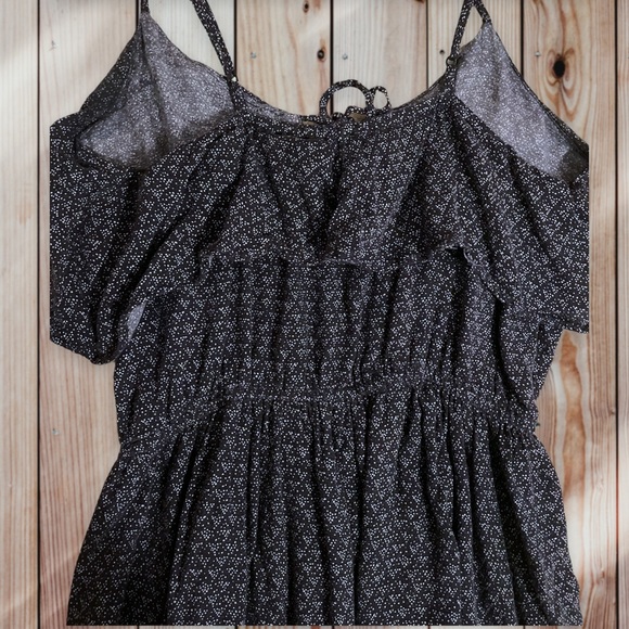 SOLD AE Ruffle pattern short sundress - Picture 5 of 8